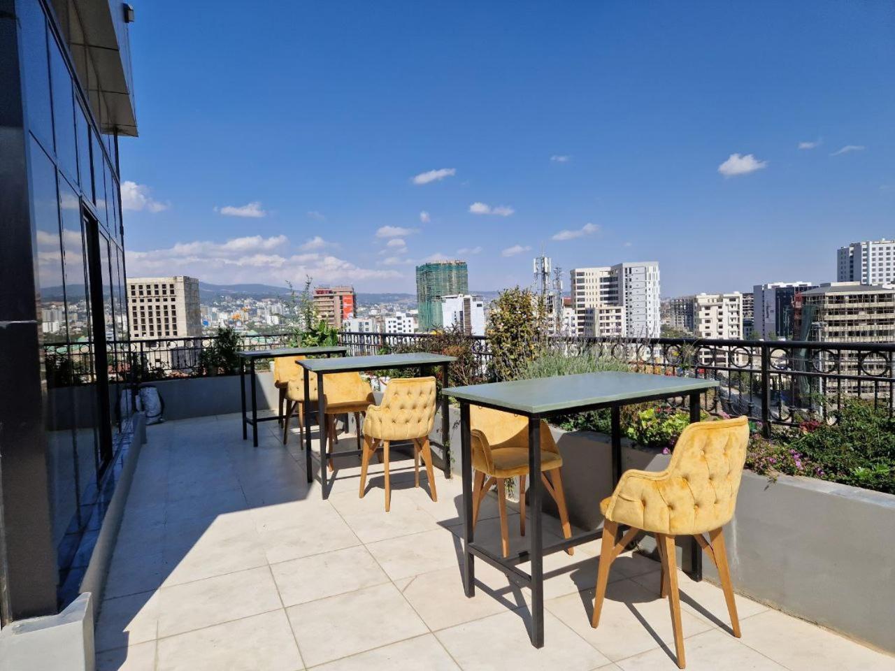 Zemilo Hotel Apartment Addis Abeba Esterno foto